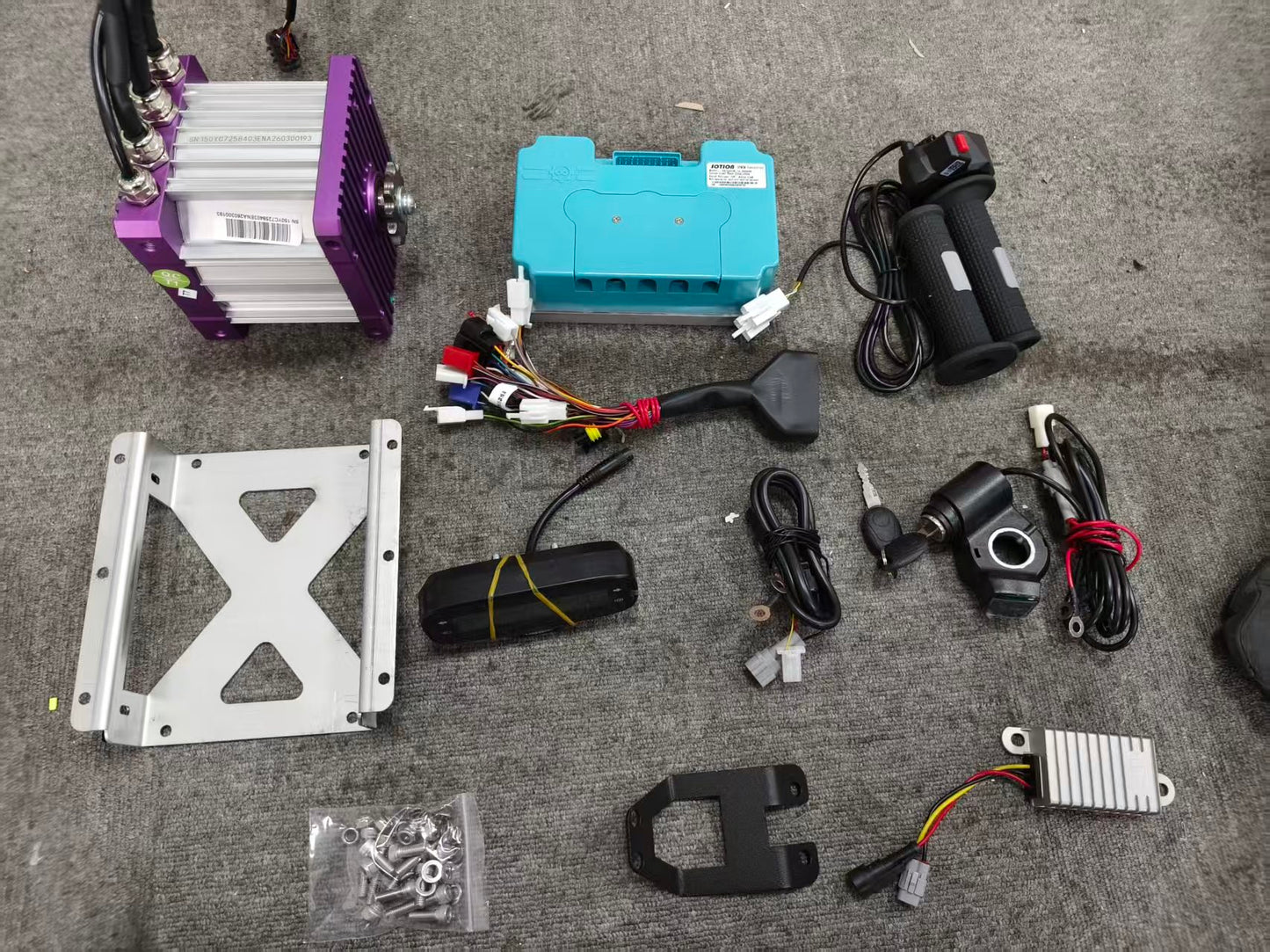 SOTION 72V 8KW FW23 MOTOR Kit With Controller Throttle and Display 72450B or 72660B Encoder