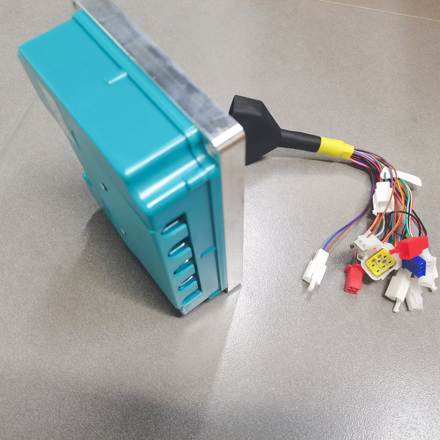 72V Dc Brushless ST721000 Motor Controller for Electric Motorcycle and Scooter